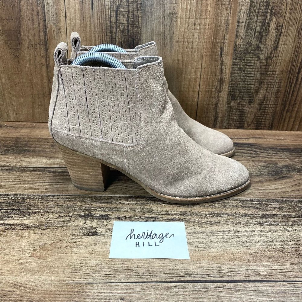 Dolce Vita Taupe Faux Suede Pull On Heeled Booties - Women's Size 7